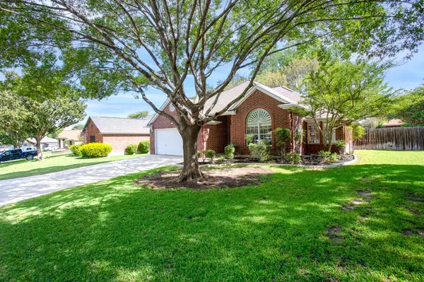 1941 Shield DR, New Braunfels, TX 78130