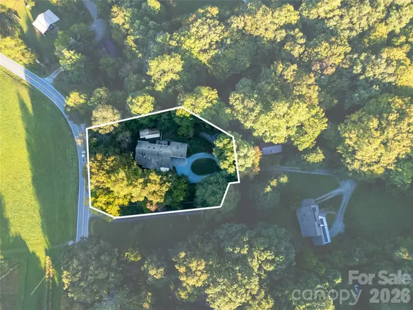 4392 Island Ford RD, Brevard, NC 28712