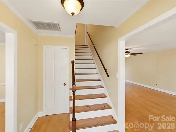8614 Golf Ridge DR, Charlotte, NC 28277