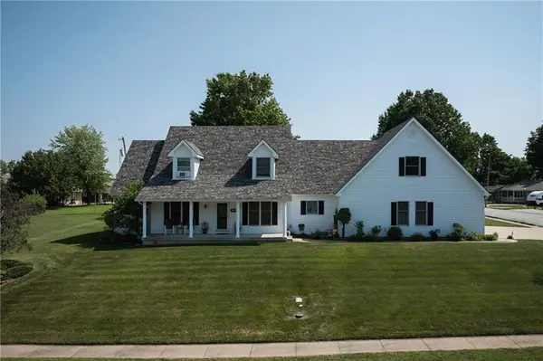 2607 Quail ST, Harrisonville, MO 64701