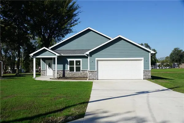 703 N Jefferson ST, Spring Hill, KS 66083