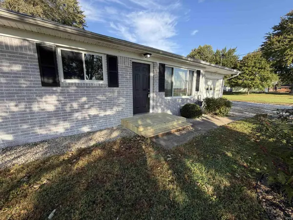 251 N 1100 E ***, Greentown, IN 46936