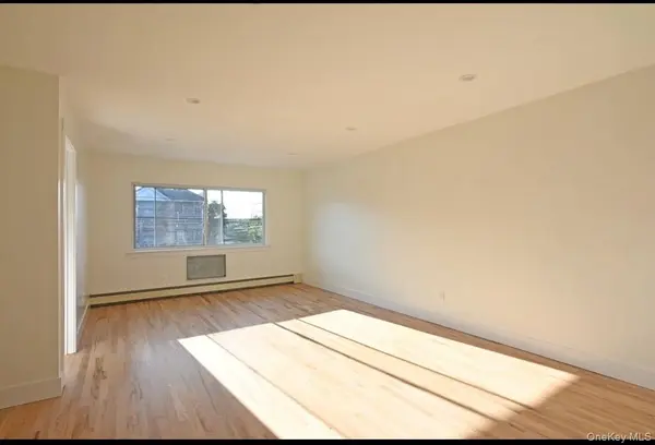 19-43 76th ST #3FL, East Elmhurst, NY 11370