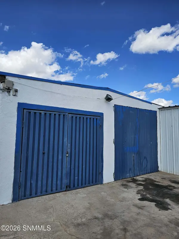 1430 E 1430 E Thorpe Rd #4, Las Cruces, NM 88012