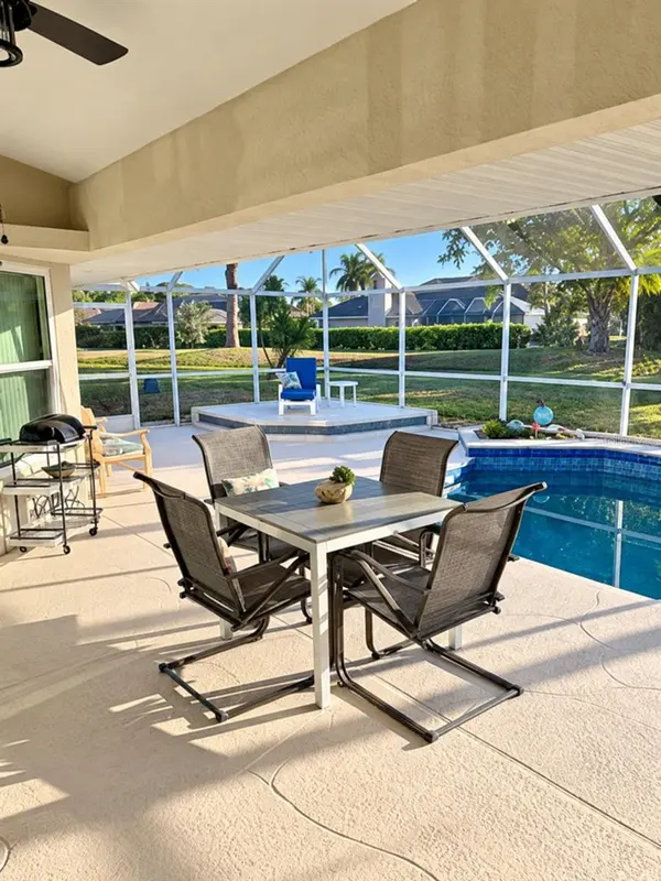 393 VISTA WOOD DR, Venice, FL 34293