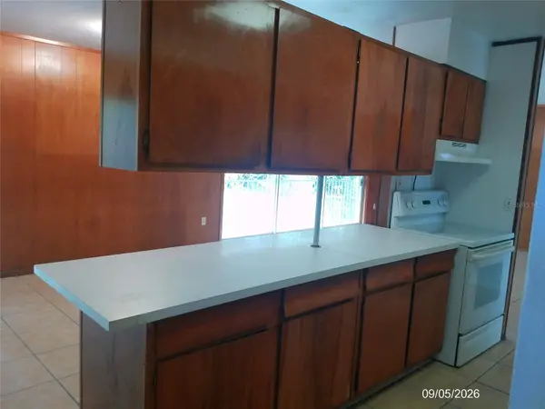 1423 CRYSTAL LAKE DR, Lakeland, FL 33801