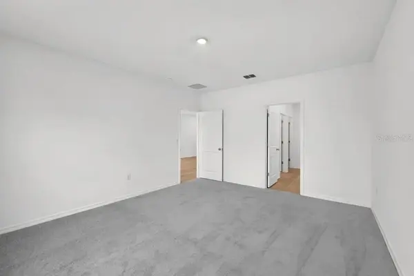 5326 LOGGIA LN, Kissimmee, FL 34758
