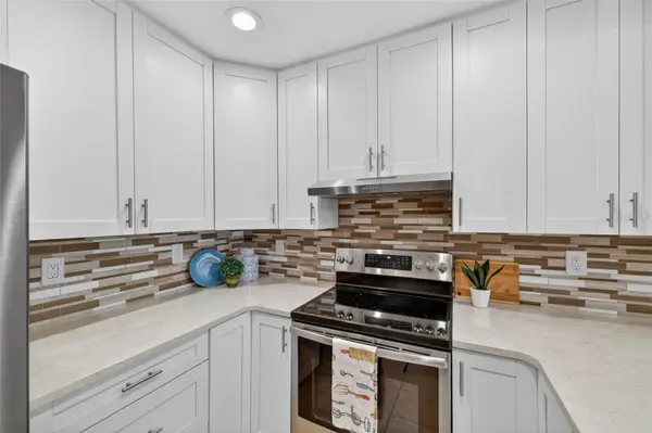 731 83RD AVE N #105, St Petersburg, FL 33702
