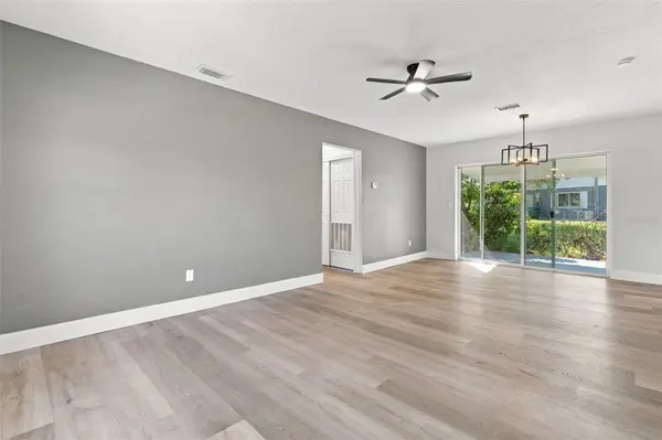 1321 FOUNTAINHEAD DR, Deltona, FL 32725