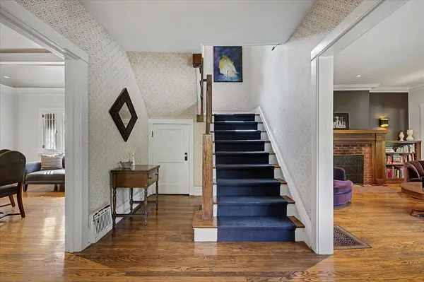 110 Kedzie ST, Evanston, IL 60202