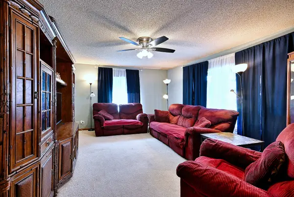 741 N Michigan ST, Elmhurst, IL 60126