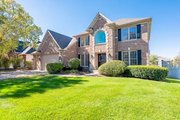 728 Waterside DR, South Elgin, IL 60177