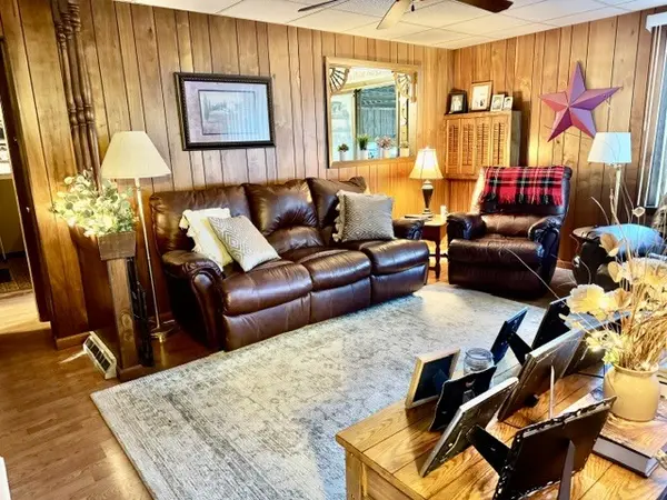 389 N 2629th RD, Oglesby, IL 61348