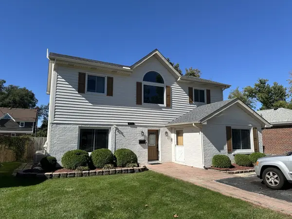 836 S Spring RD, Elmhurst, IL 60126