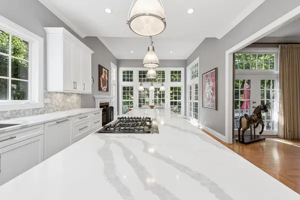 936 Fisher LN, Winnetka, IL 60093