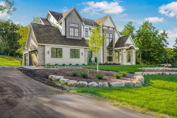 285 North Shore DR, Minnetrista, MN 55364
