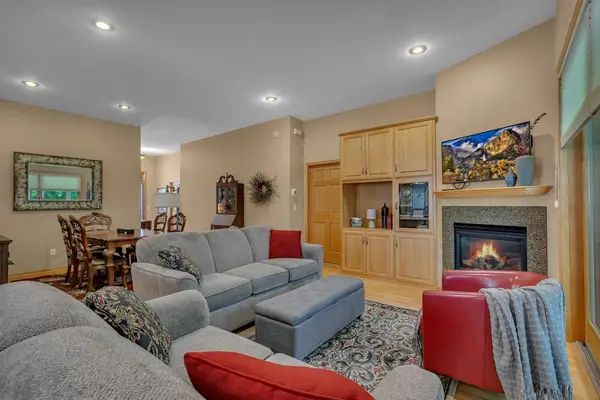 1558 Katrina CT, Saint Cloud, MN 56301