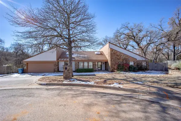1900 Marked Tree CIR, Edmond, OK 73013