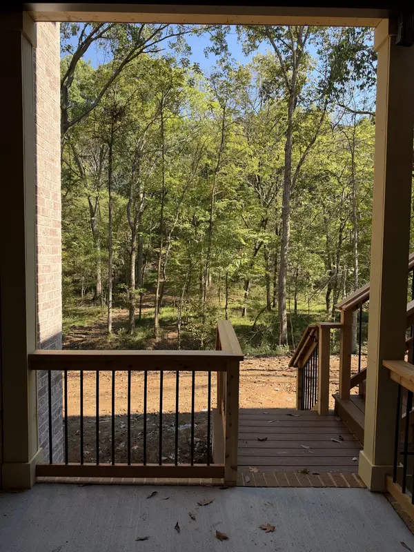 971 Palmer Rd, Lebanon, TN 37090