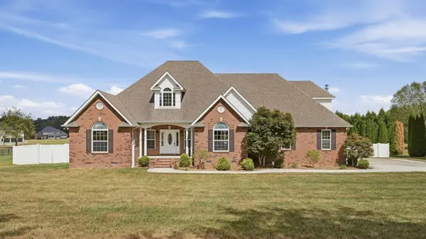 72 Creekside Dr, Manchester, TN 37355