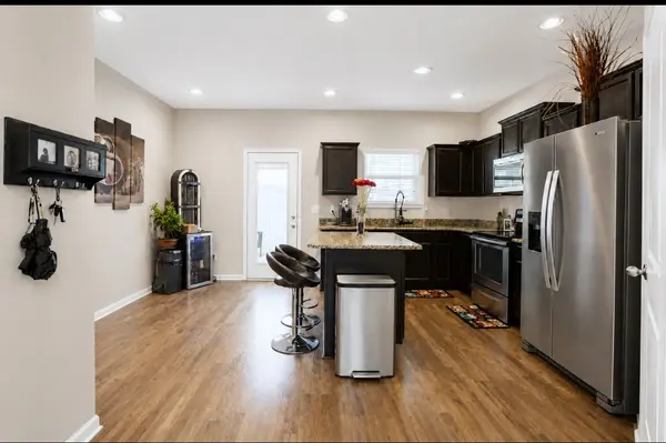 820 Staten Dr, Murfreesboro, TN 37128