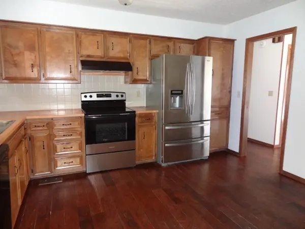 2049 S CAPRI CT., Wichita, KS 67207