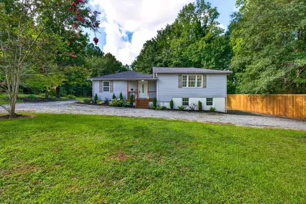 301 W Finger ST, Landrum, SC 29356