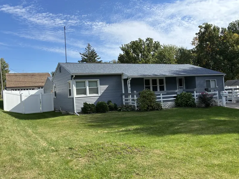 2540 32ND ST, Moline, IL 61265