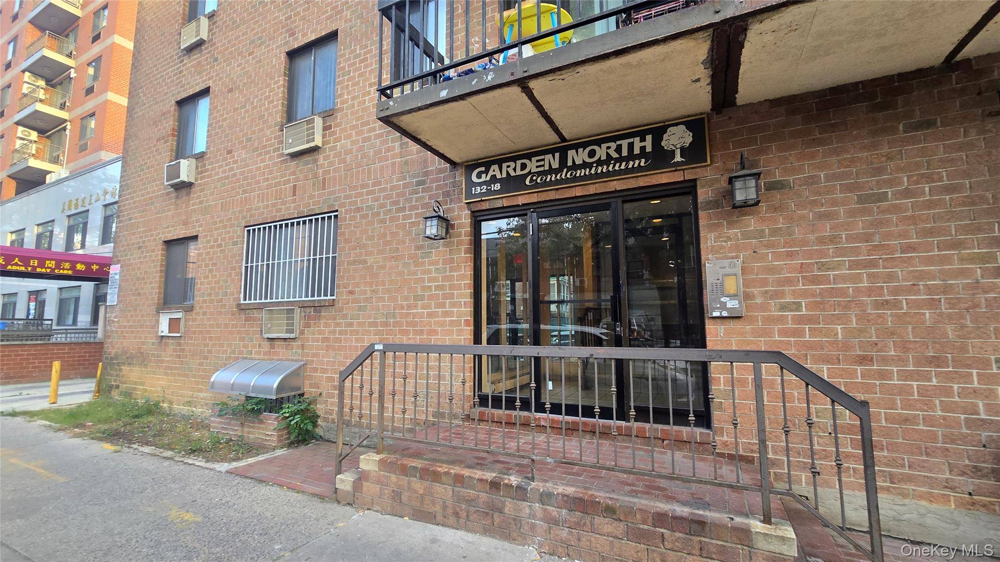 132-18 Avery AVE #1A, Flushing, NY 11355