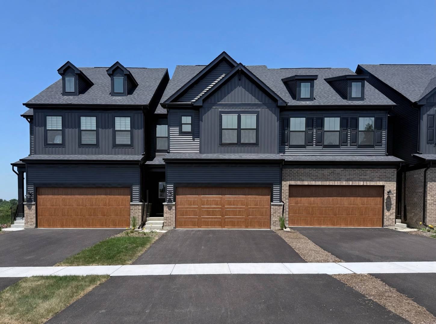 2812 Preserve CIR #09002, Aurora, IL 60502