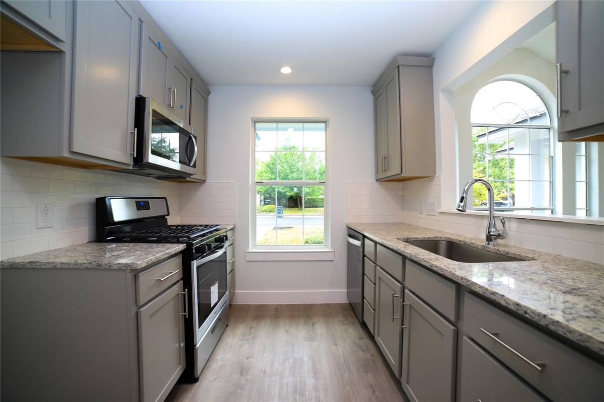 131 Stephen CT, Kyle, TX 78640