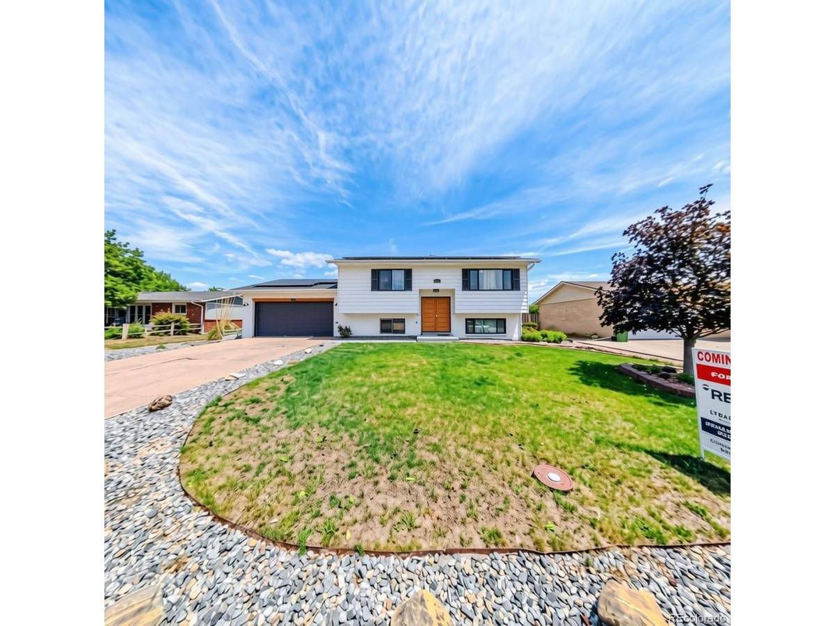 1624 Longbranch, Strasburg, CO 80136