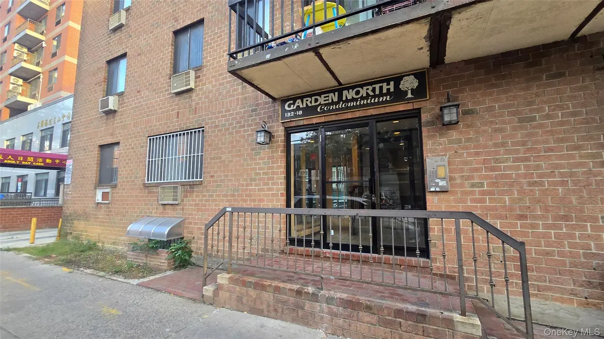 132-18 Avery AVE #1A, Flushing, NY 11355