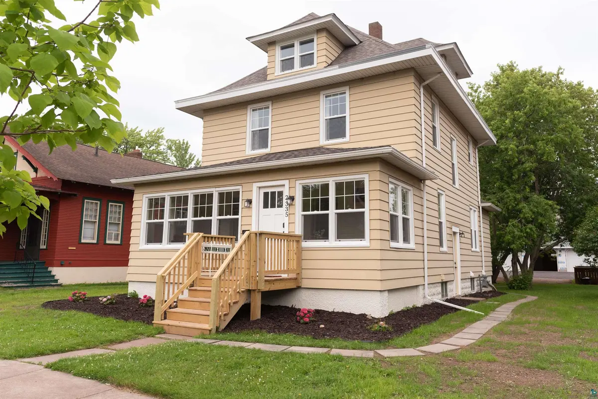 2335 John Ave, Superior, WI 54880