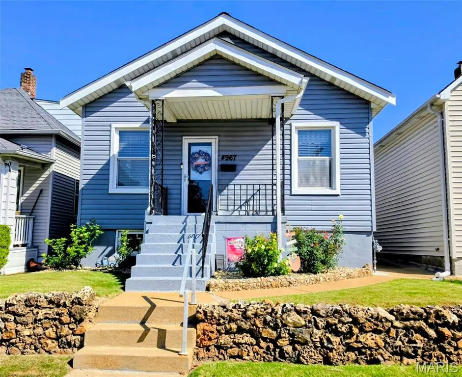 4967 Blow ST, St Louis, MO 63109
