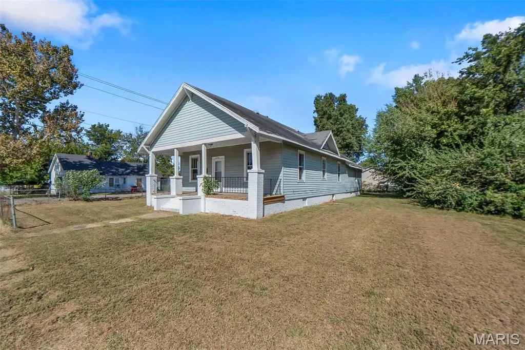 256 William ST, Sikeston, MO 63801