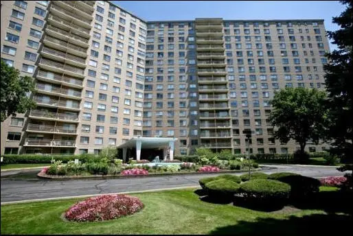 7061 N Kedzie AVE #305, Chicago, IL 60645