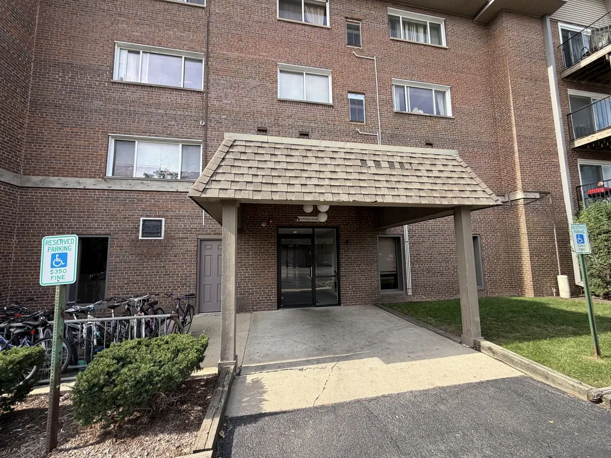 4500 BEAU MONDE DR #204, Lisle, IL 60532