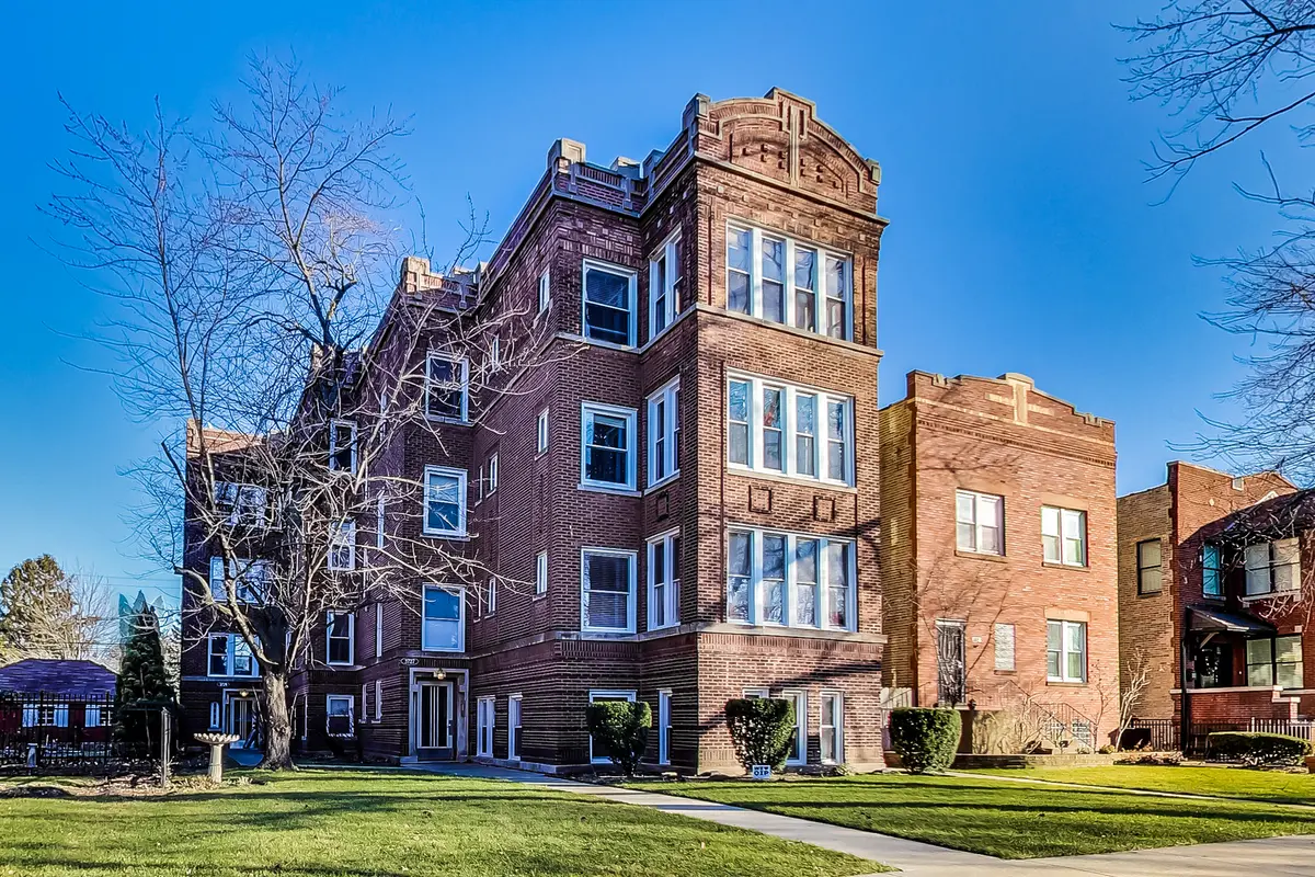 3727 N Keeler AVE #1M, Chicago, IL 60641