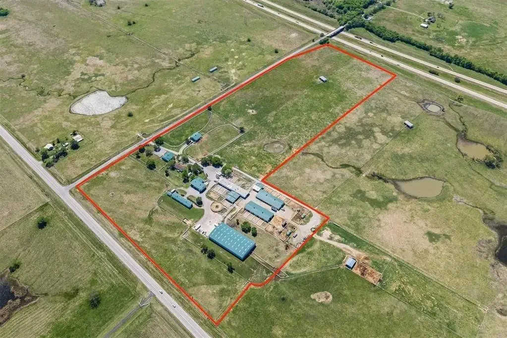 7511 Sunshine LN, Marietta, OK 73448