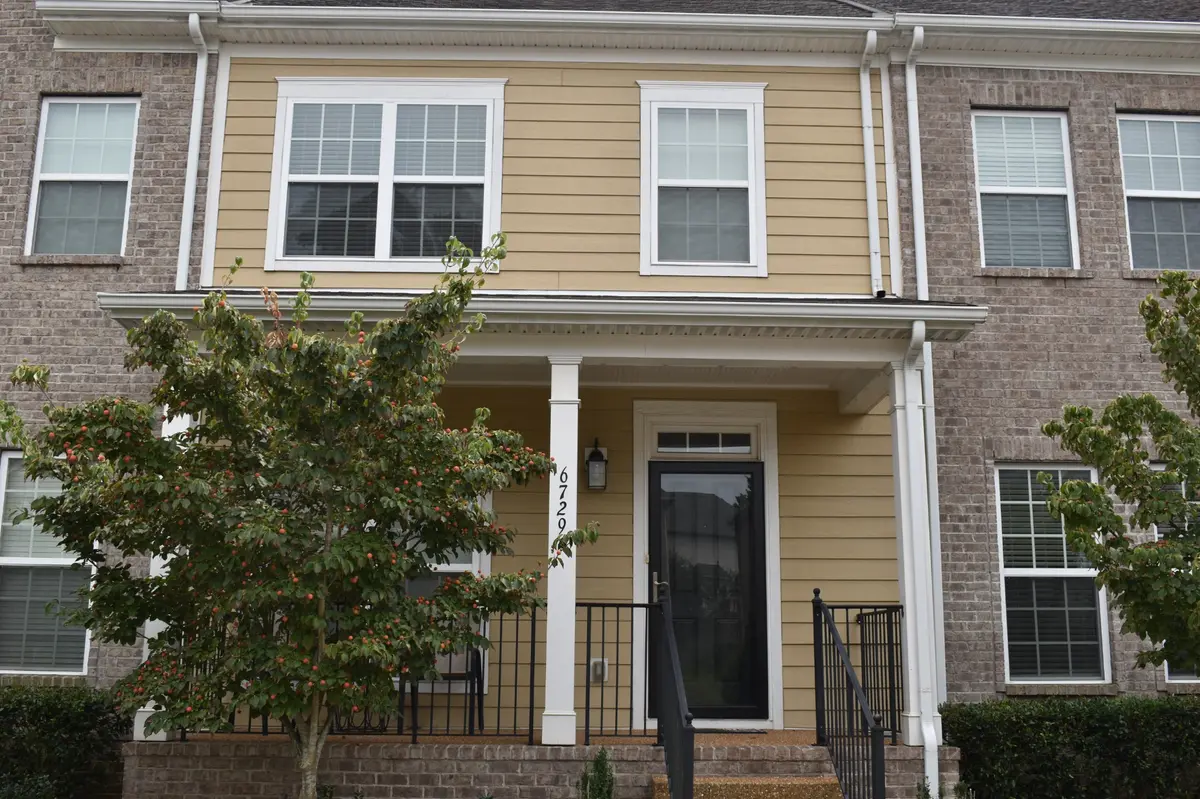 6729 Sunnywood Dr, Nashville, TN 37211