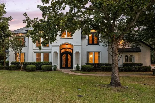 5601 S Woodcreek Circle, Mckinney, TX 75071