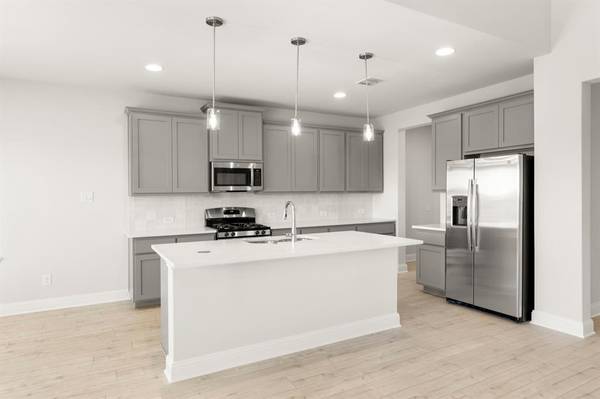 2126 Bloomsbury Lane, Forney, TX 75126