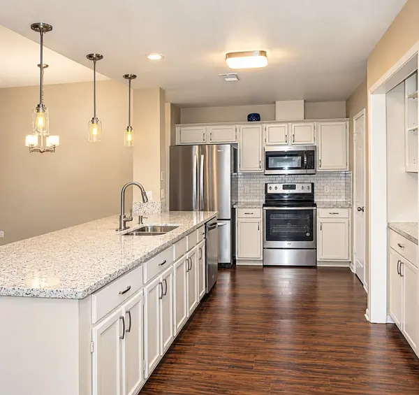 2200 Larston LN, Cedar Park, TX 78613