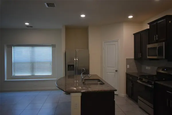 299 Shale CIR, Buda, TX 78610