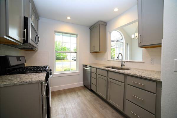 131 Stephen CT, Kyle, TX 78640