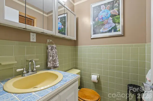 33 & 34 Grandview CT, Asheville, NC 28806