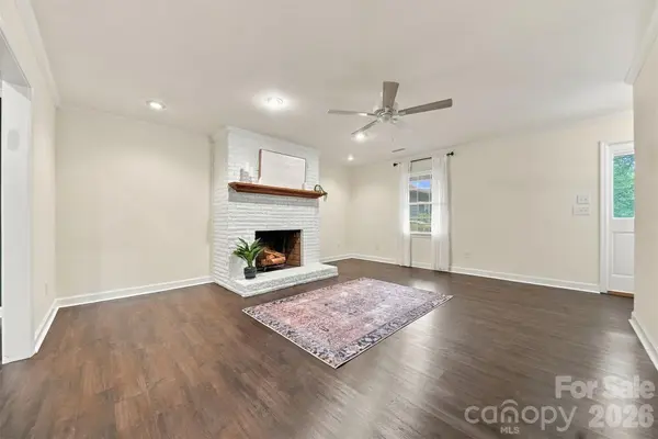 414 4th AVE NE, Hickory, NC 28601