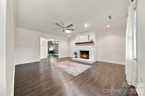 414 4th AVE NE, Hickory, NC 28601