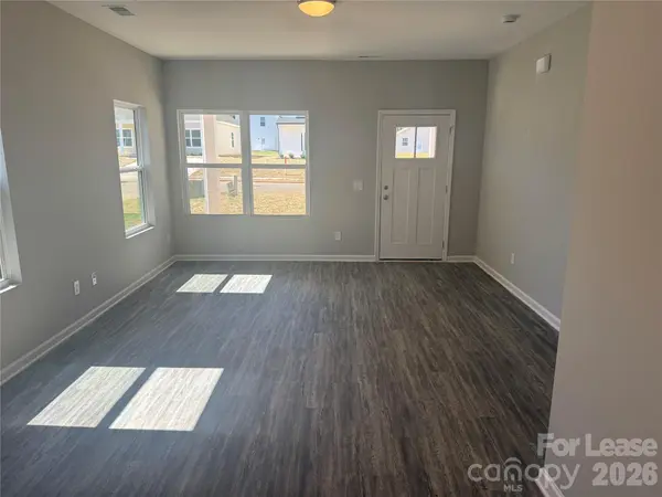 208 Prosperity PL, Statesville, NC 28677